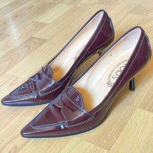 EUC Tod’s **Sz 7.5/8** Kitten Heel Patent Pointed Toe Loafer, 2.5”, Burgundy
